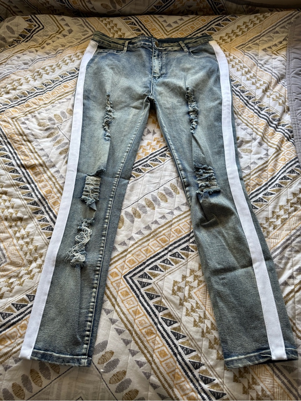 SHEIN Light Blue Distressed Slim Jeans with White Side Stripes